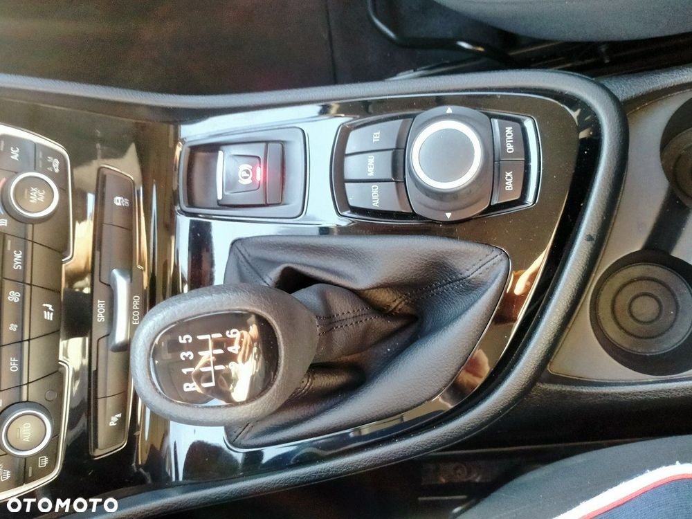 BMW Seria 2 218d Advantage - 17