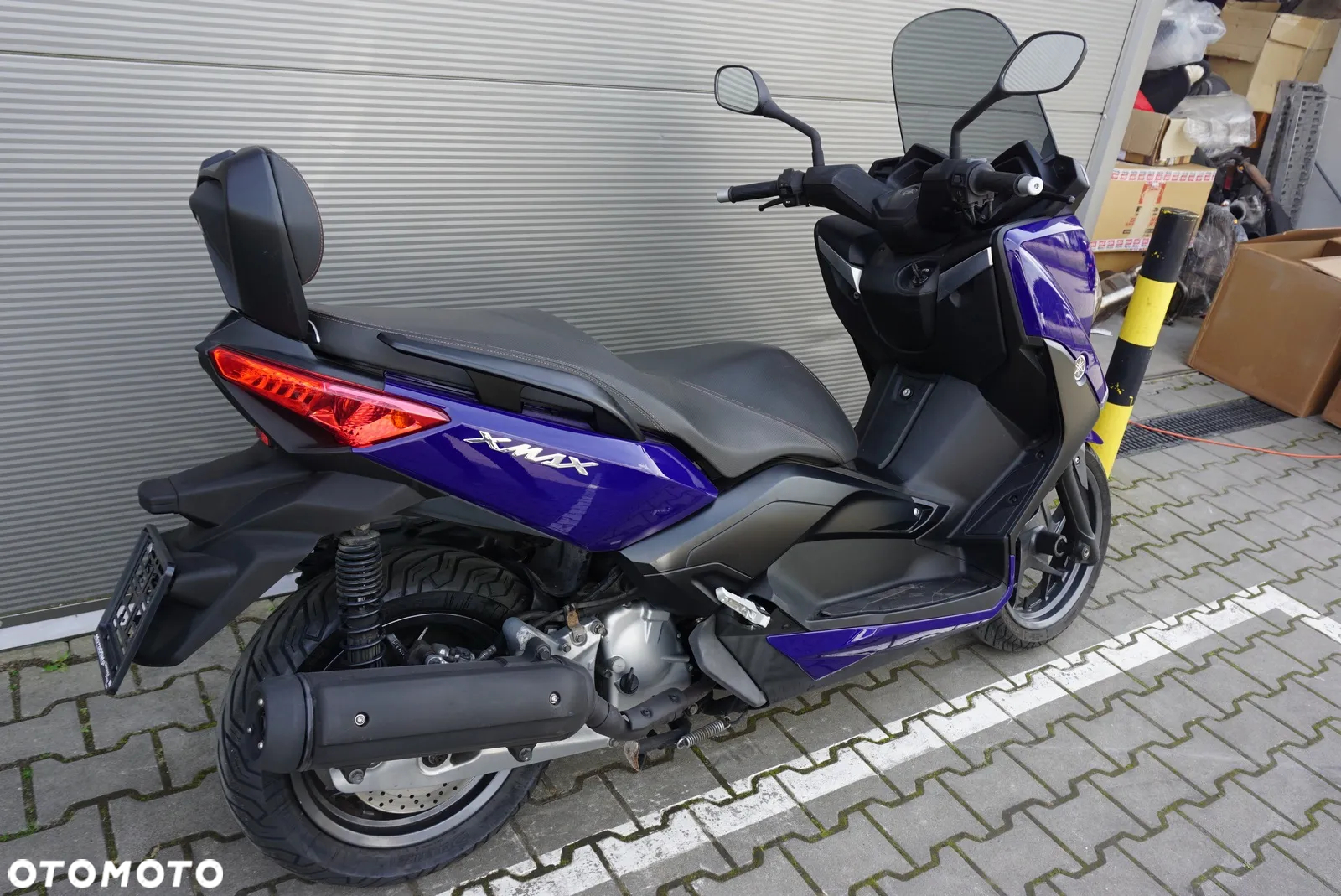 Yamaha X-max - 4