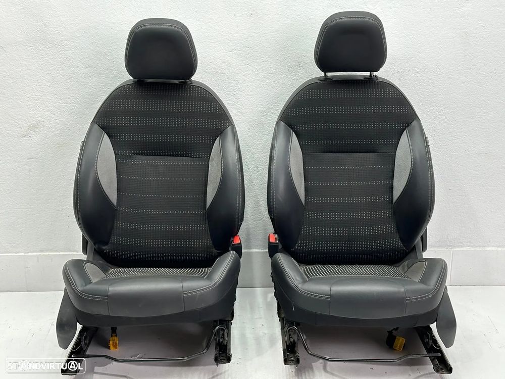 Conjunto Bancos (GT Line) - Peugeot 2008 I (2014) - 2