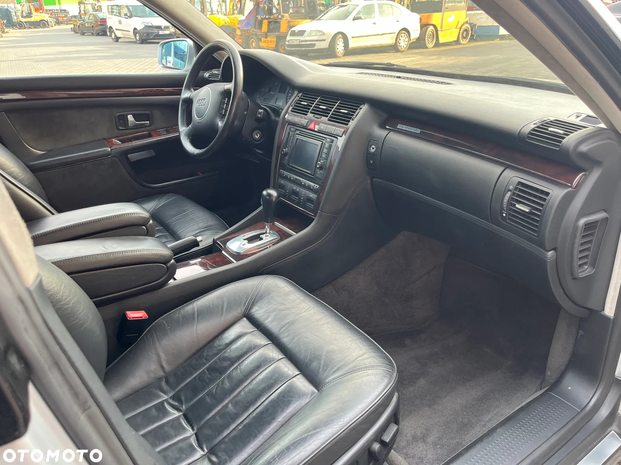 Audi A8 - 33