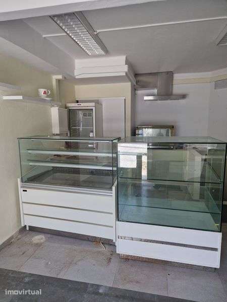 Vende-se Loja em Armação de pêra - Grande imagem: 3/3