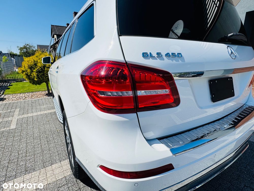 Mercedes-Benz GLS - 13
