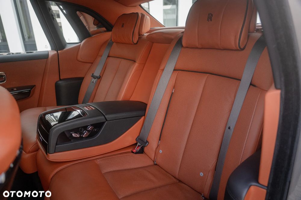 Rolls-Royce Phantom Standard - 20