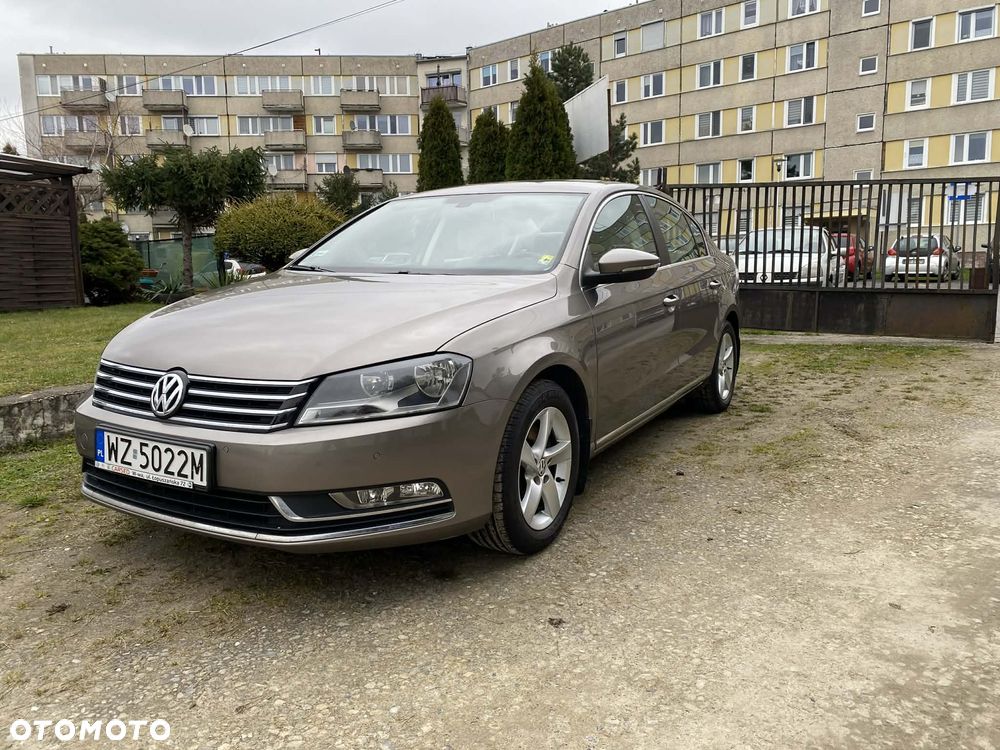 Volkswagen Passat 1.6 TDI Comfortline - 1