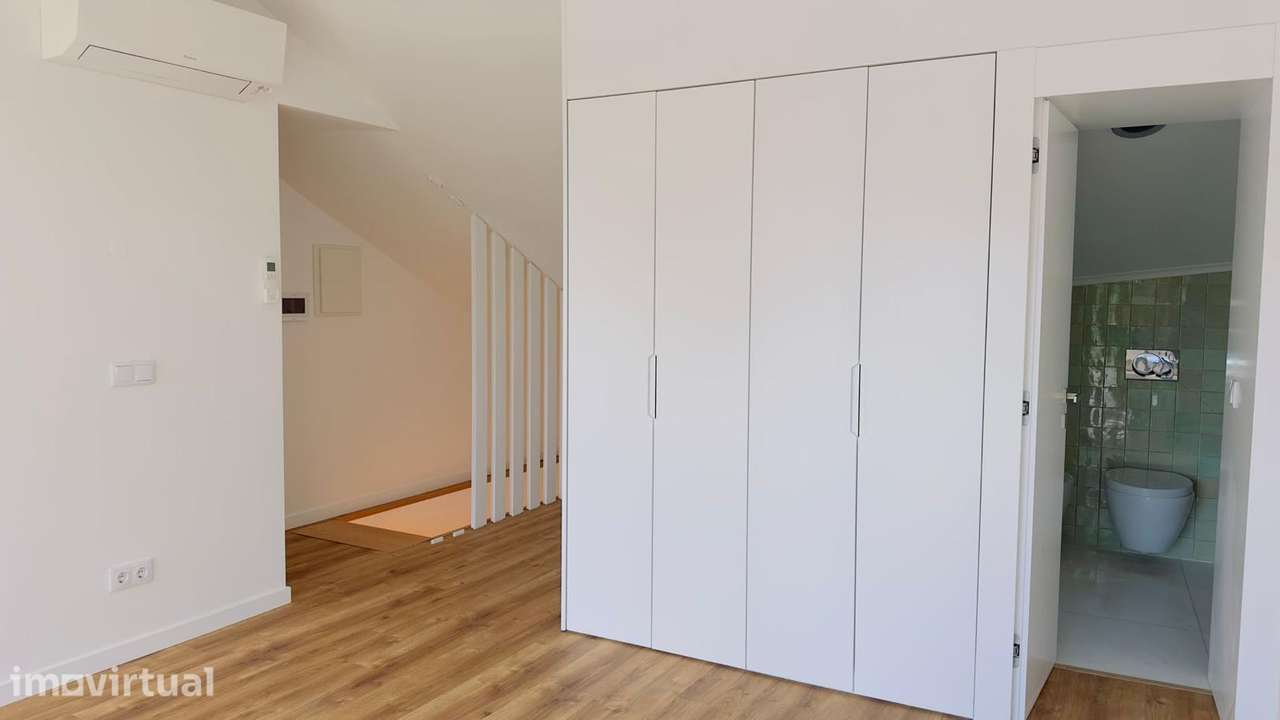 Moradia T5 Isolada com 4 Casas de Banho - Grande imagem: 5/26