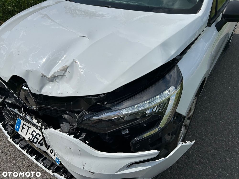 Renault Clio - 40