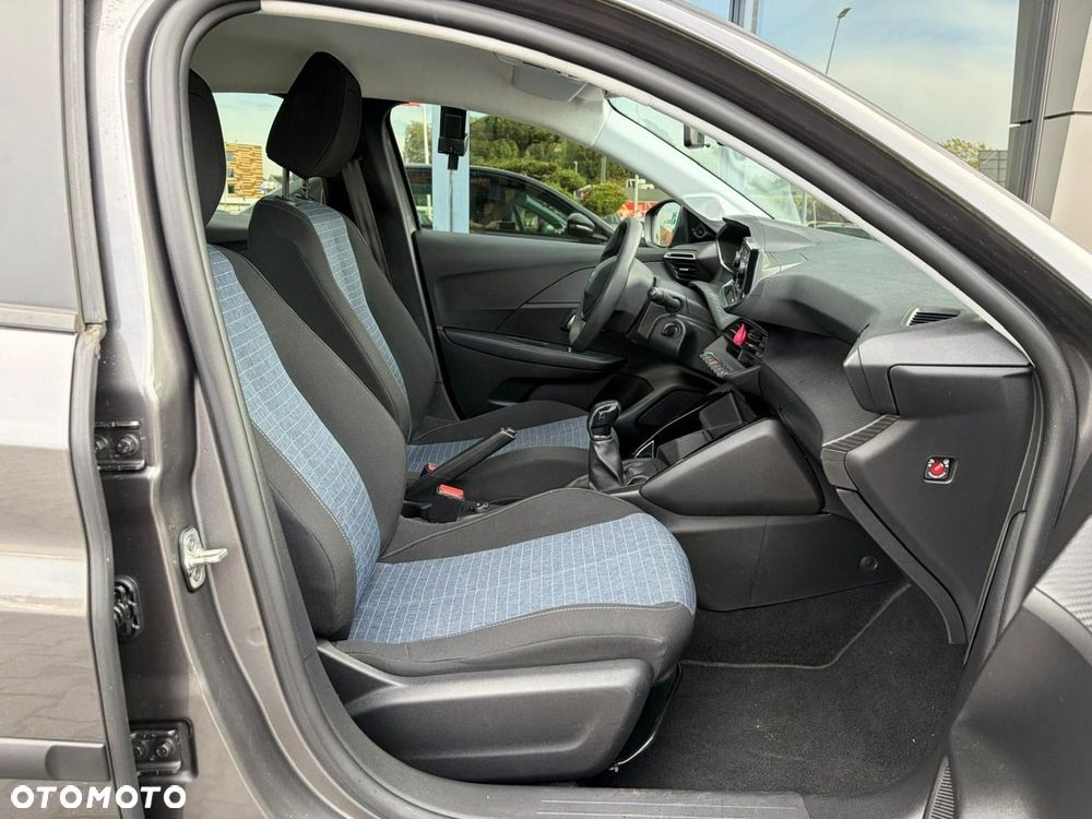 Peugeot 208 - 6