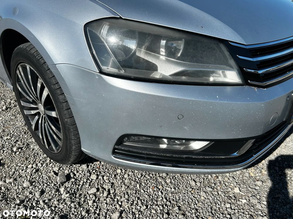 Volkswagen Passat 1.6 TDI Comfortline - 14
