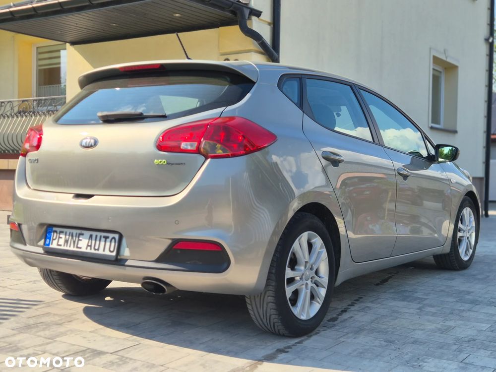 Kia Ceed 1.4 CVVT ISG Spirit - 9
