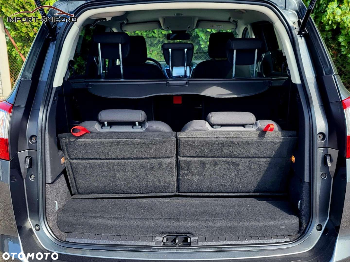 Ford Grand C-MAX - 30