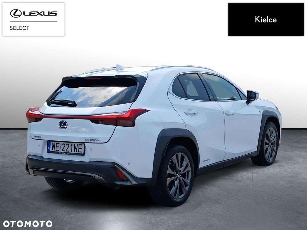 Lexus UX - 6