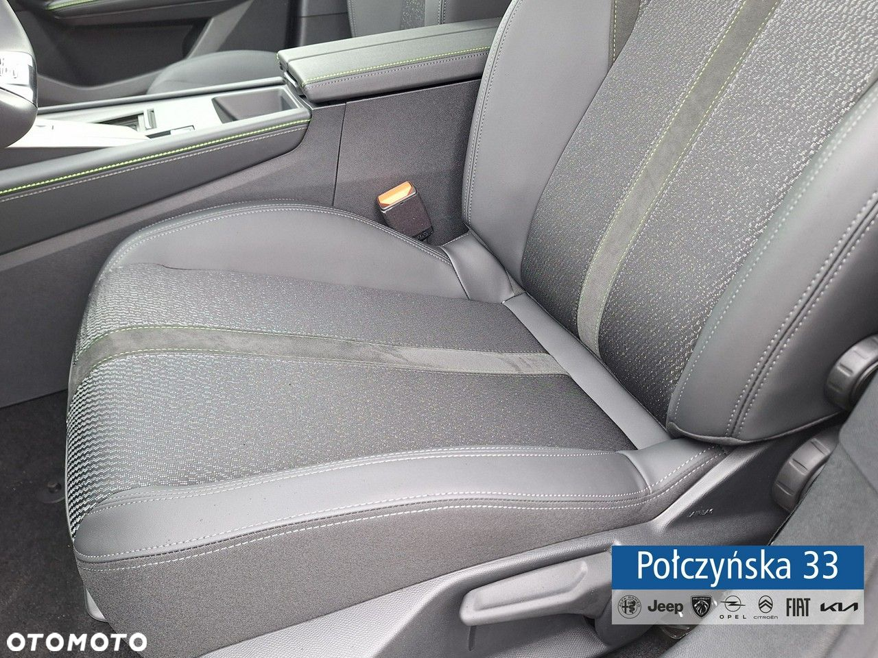 Peugeot 408 - 20