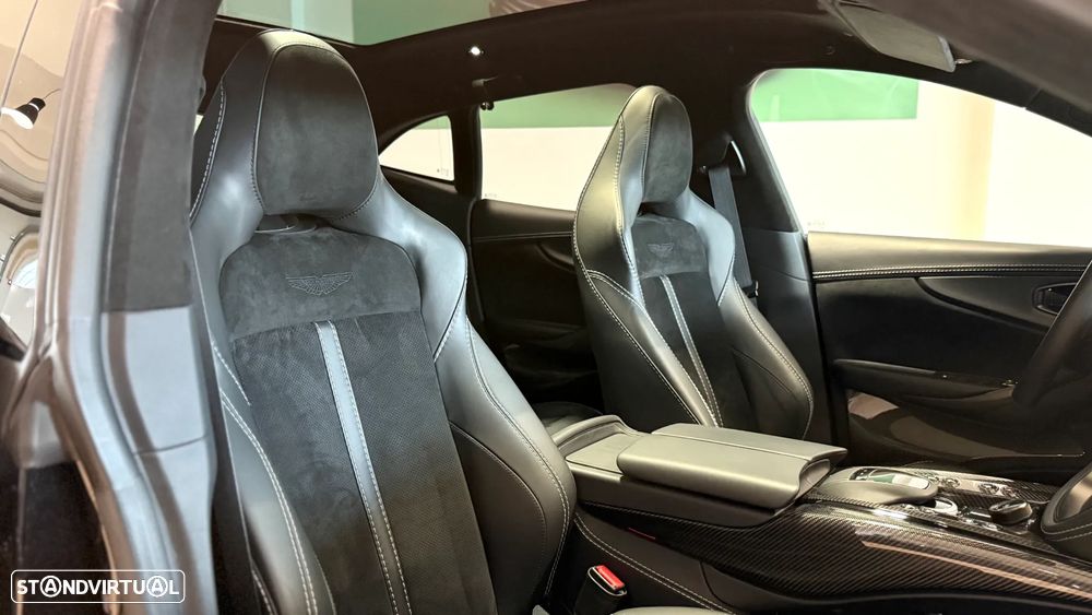 Aston Martin DBX 707 - 22