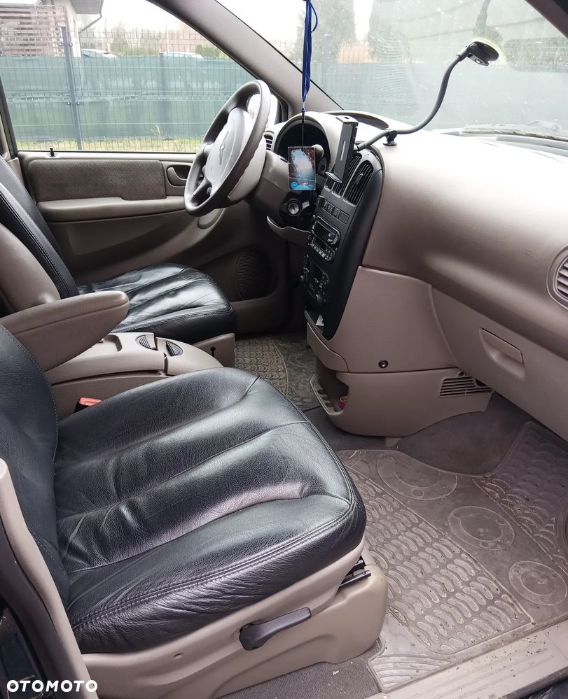Chrysler Grand Voyager 3.3 Limited - 10