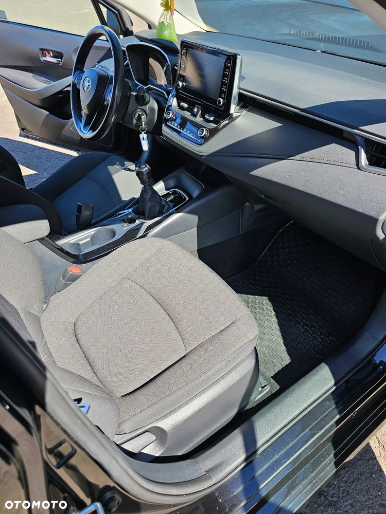 Toyota Corolla 1.6 Comfort - 23