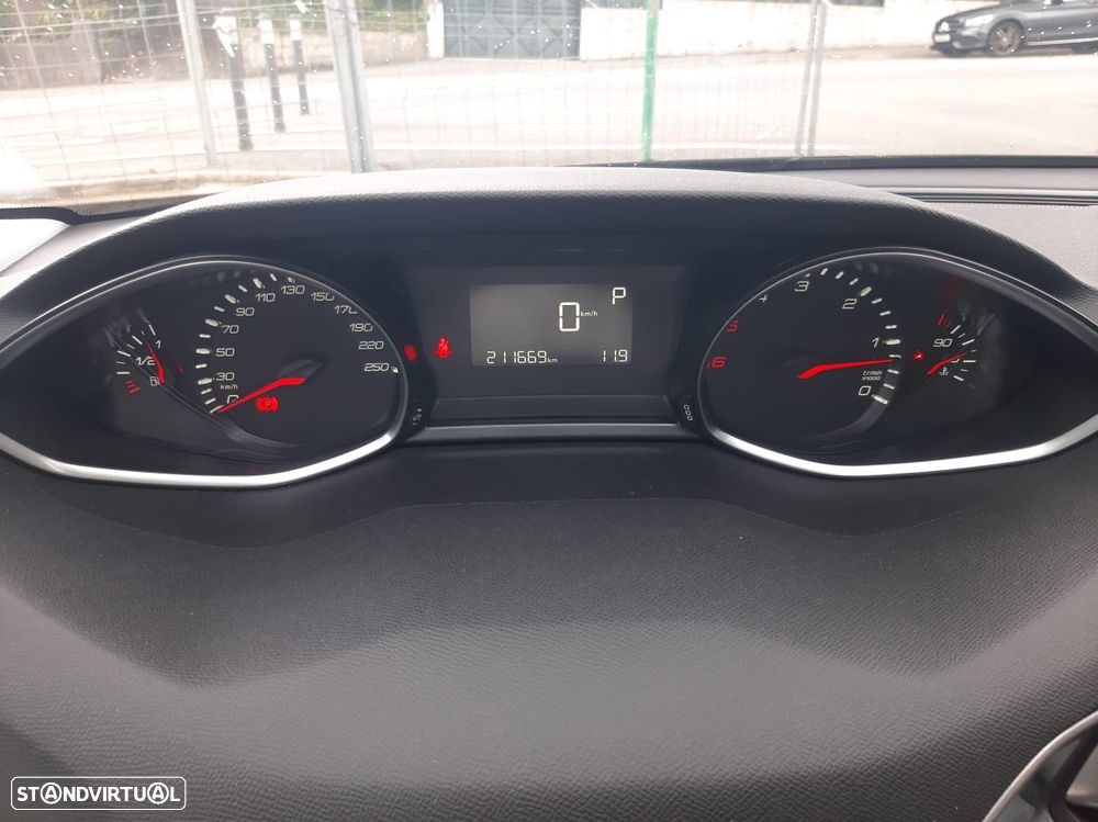 Peugeot 308 BlueHDi FAP 120 EAT6 Stop & Start Active - 8
