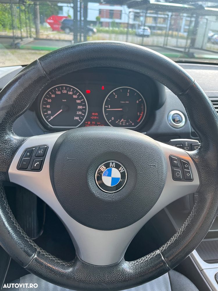 BMW Seria 1 120d - 11