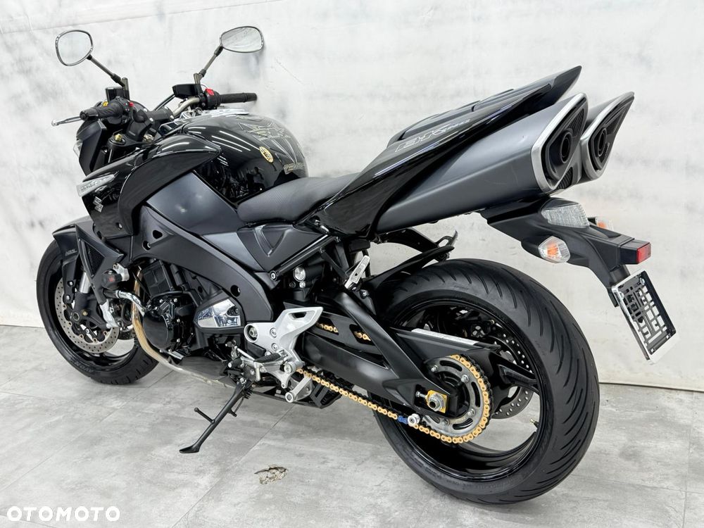 Suzuki GSX - 10
