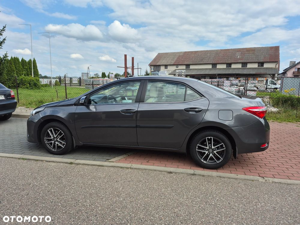Toyota Corolla - 3