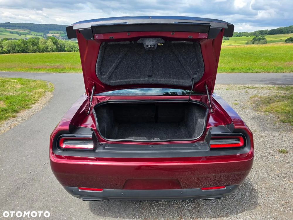 Dodge Challenger 5.7 R/T - 6
