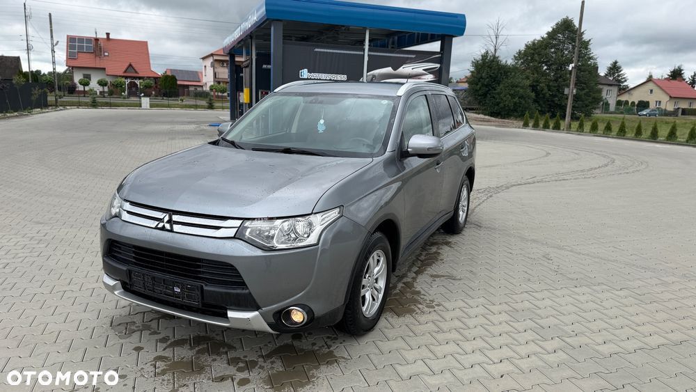 Mitsubishi Outlander 2.2 DI-D 4WD Plus - 1