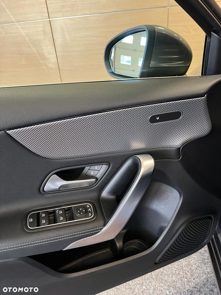 Mercedes-Benz Klasa A 200 7G-DCT - 12