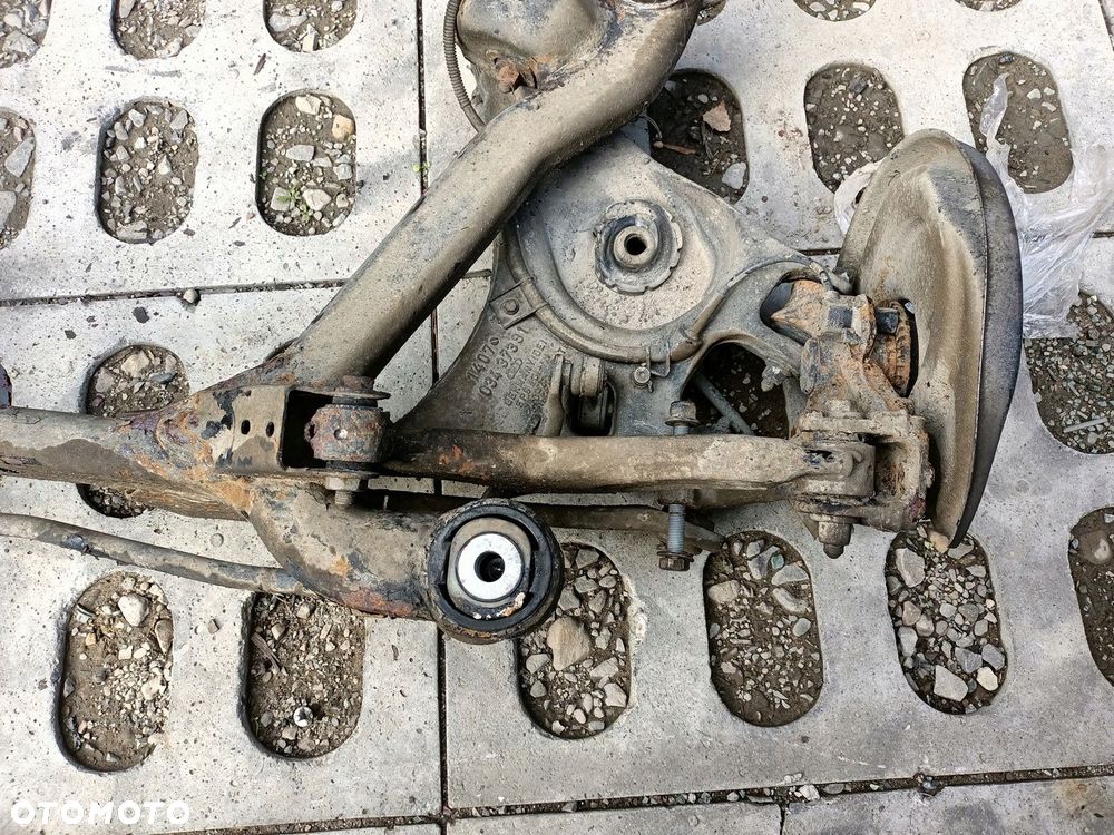 BELKA TYŁ ZAWIESZENIA AUDI A4 B7 AVANT - 6