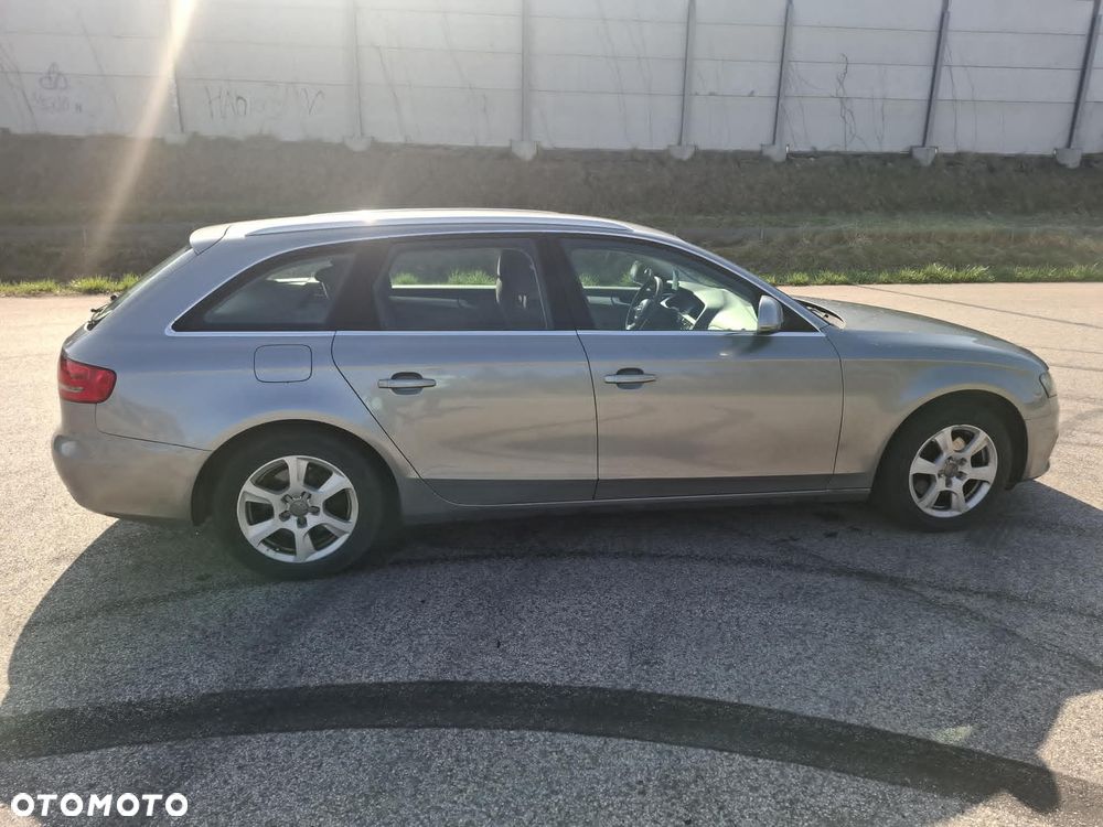 Audi A4 Avant 2.0 TDI - 11