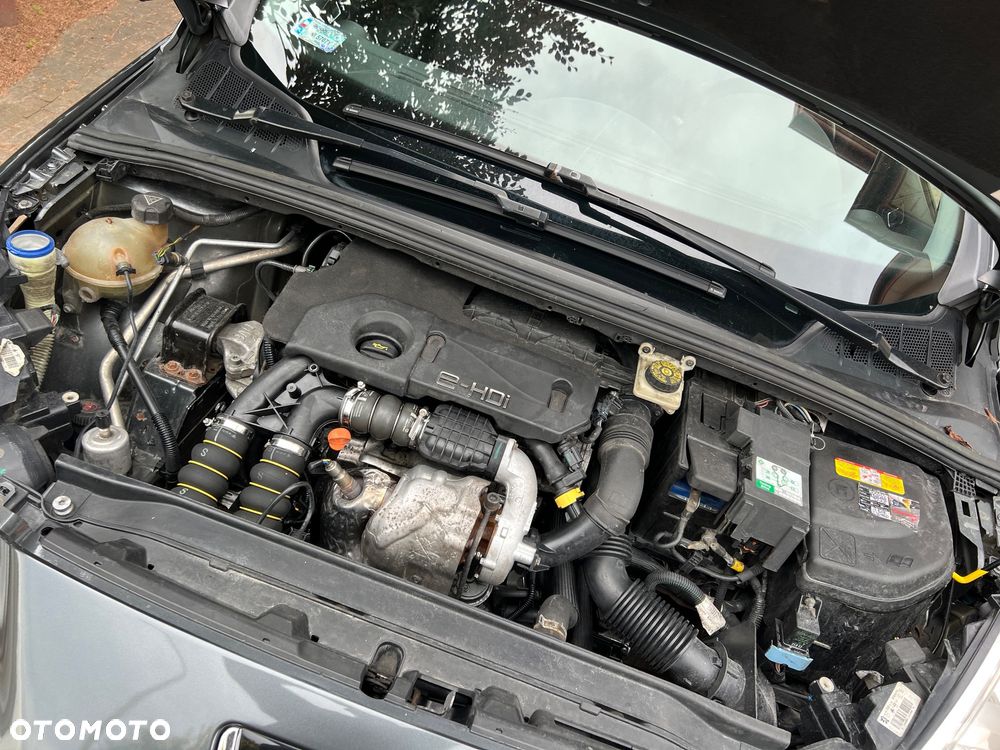 Peugeot 308 1.6 HDi Premium - 26