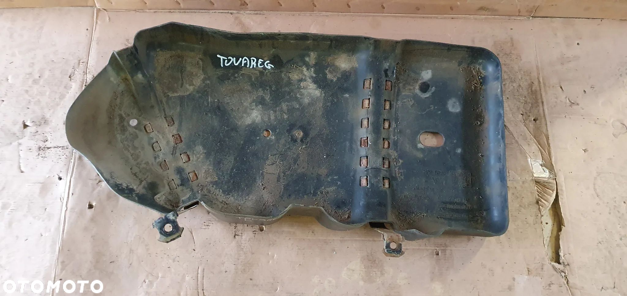 Osłona zbiornika paliwa baku VW Touareg 7L 7L0201973C 7L0201973D - 1