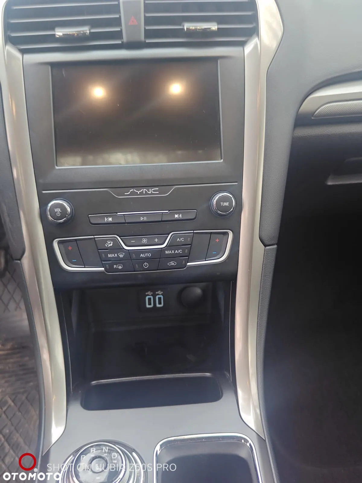 Ford Mondeo - 19