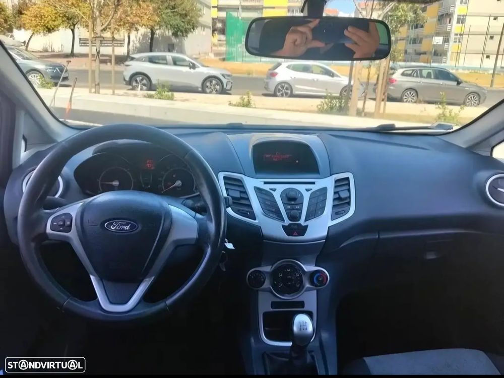 Ford Fiesta - 4