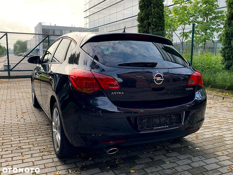 Opel Astra - 12