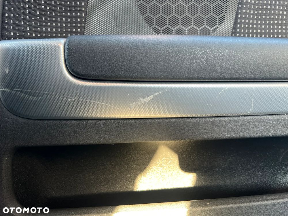 Audi A3 3-drzwiowe 1.4 TFSI Ambiente - 27