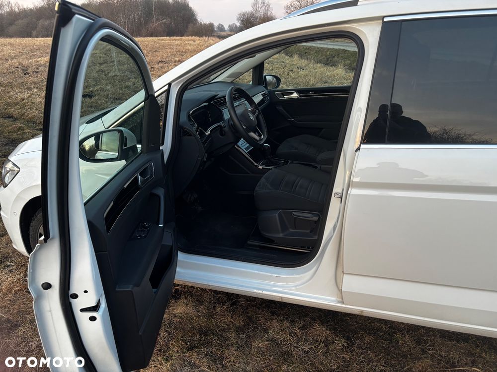 Volkswagen Touran 1.5 TSI EVO Highline DSG - 27