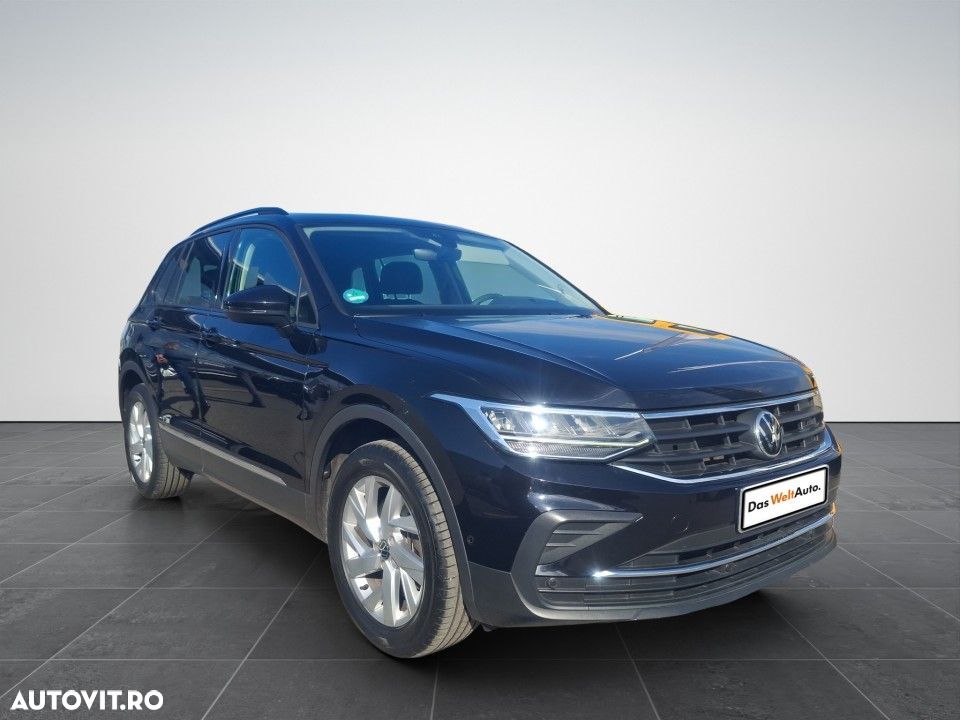 Volkswagen Tiguan - 11
