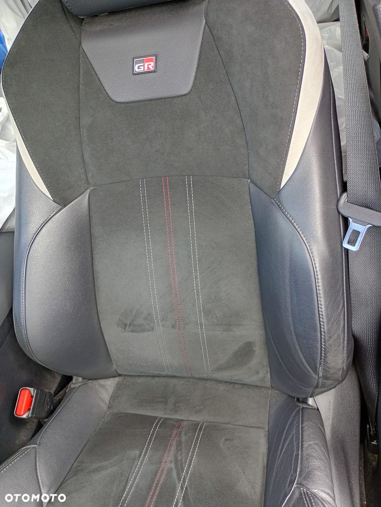 Toyota C-HR 2.0 Hybrid GR Sport - 20