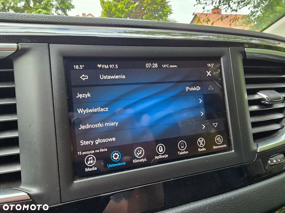 Chrysler Pacifica - 26