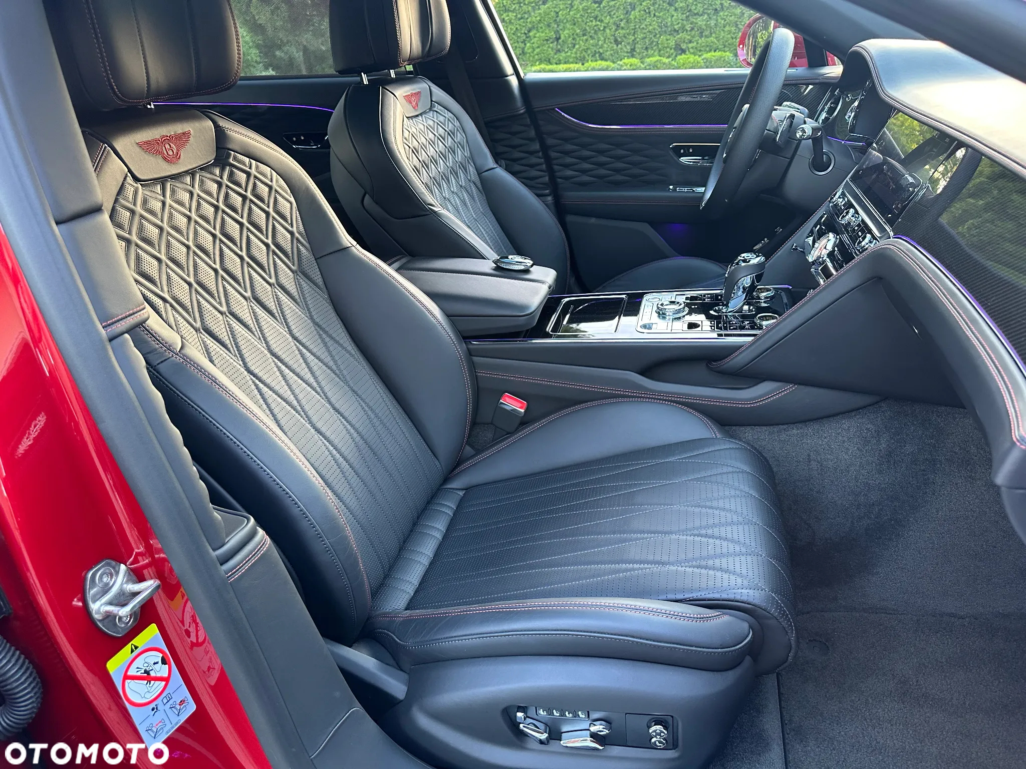 Bentley Flying Spur New V8 Mulliner - 34