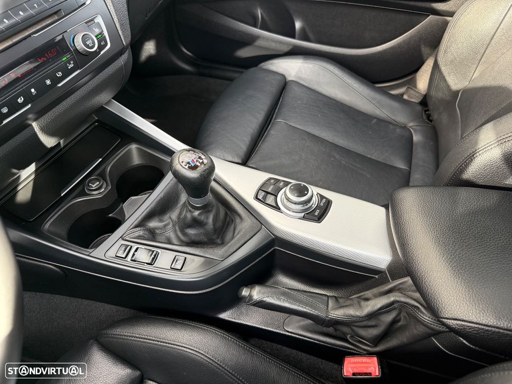 BMW 120 d Pack M - 24