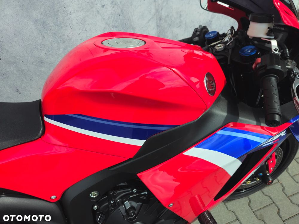 Honda CBR - 16