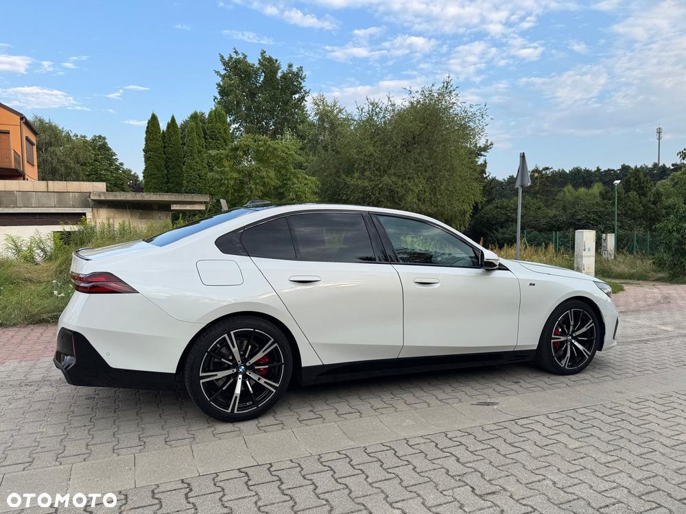 BMW Seria 5 520d xDrive mHEV M Sport - 15