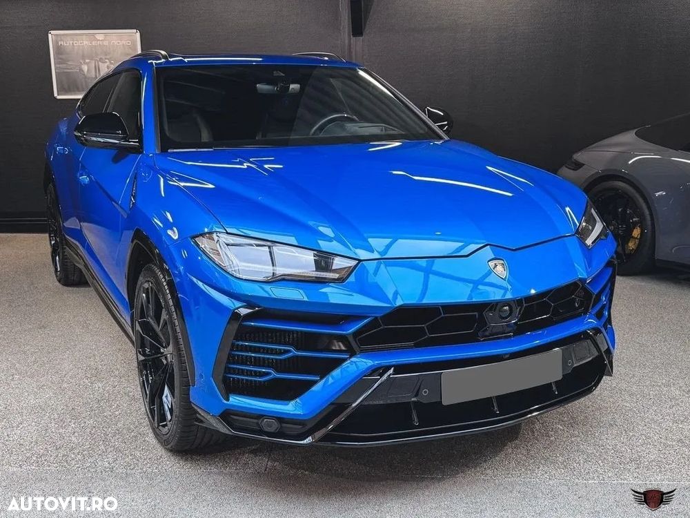 Lamborghini URUS Standard - 3