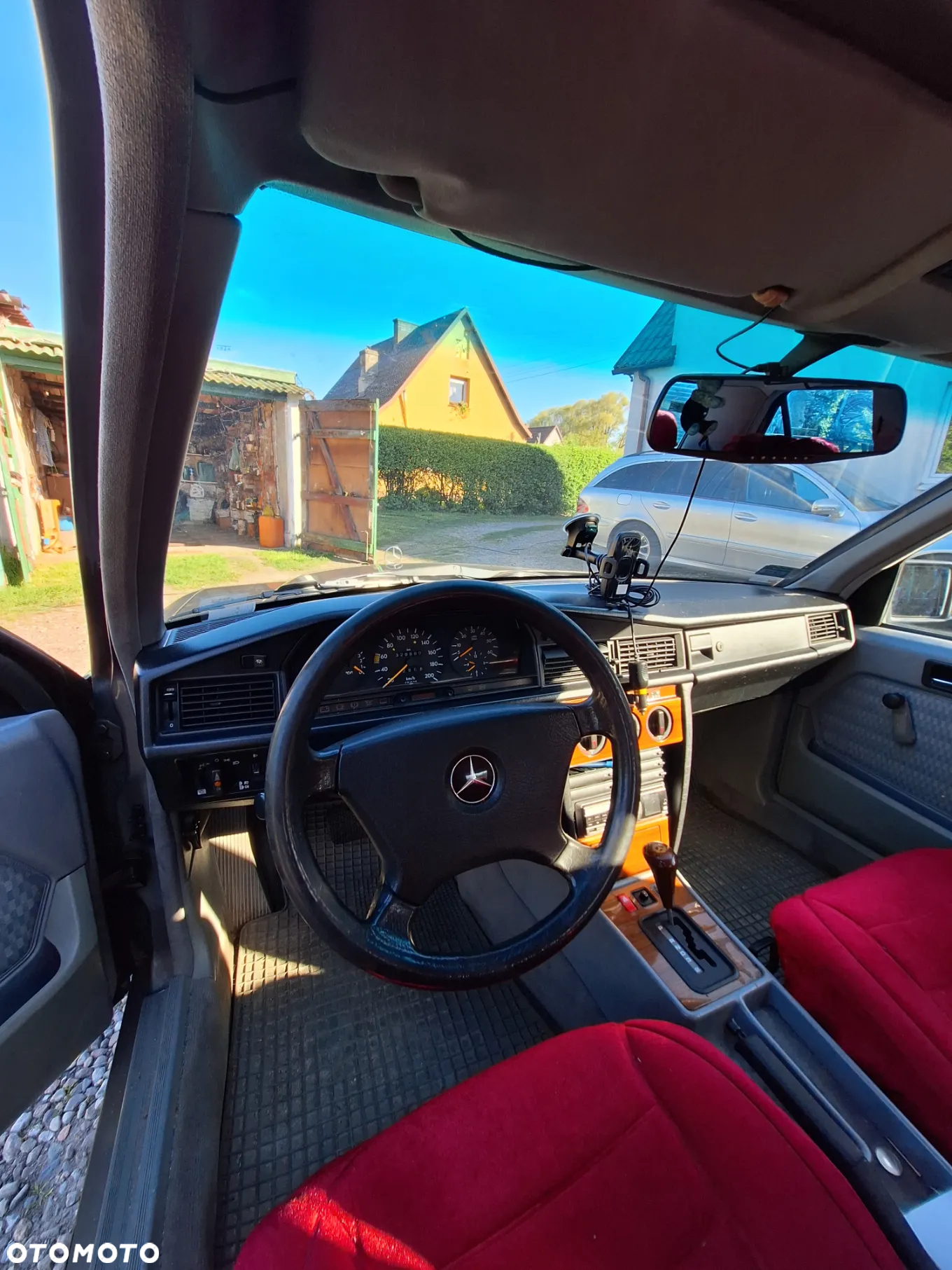 Mercedes-Benz W201 (190) - 7