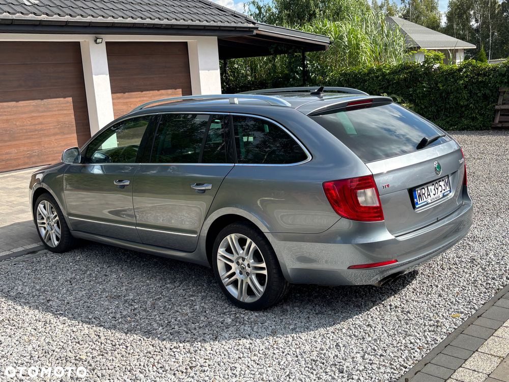 Skoda Superb 2.0 TDI Elegance DSG - 4