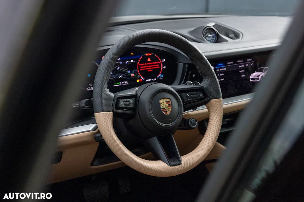 Porsche Cayenne Coupe E-Hybrid - 22