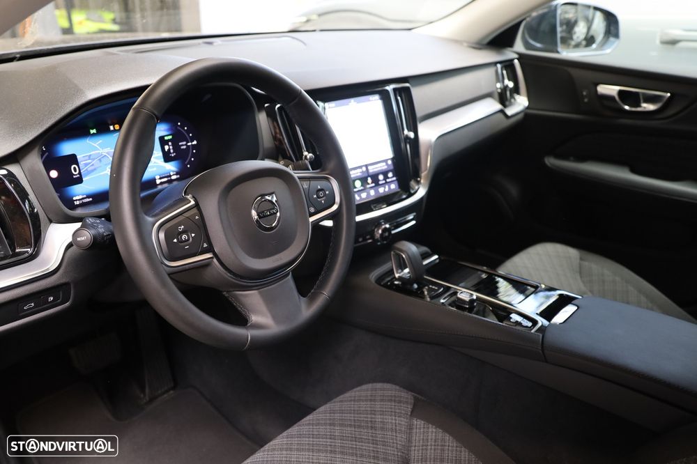 Volvo V60 2.0 T6 AWD TE Core - 13
