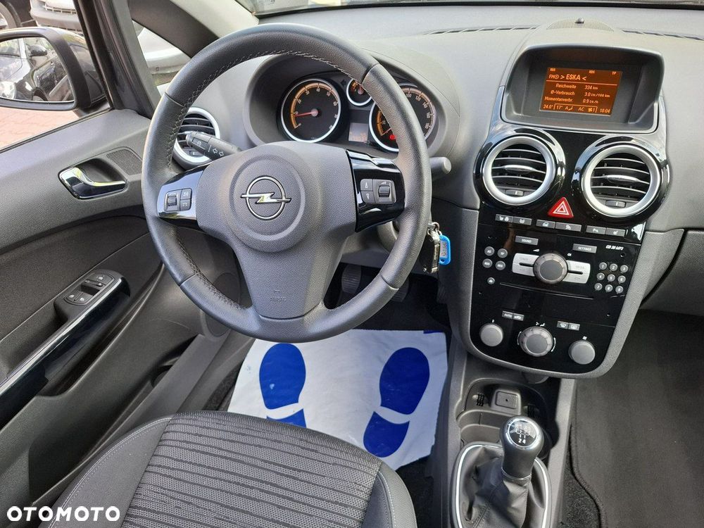Opel Corsa 1.4 16V Energy - 12