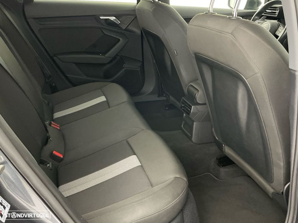 Audi A3 Limousine 30 TFSI S line S tronic - 23