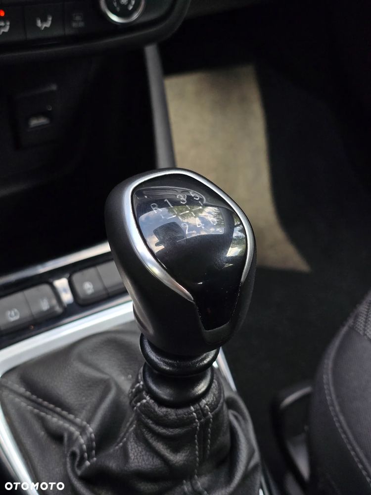Opel Crossland X 1.2 T Elite S&S - 29